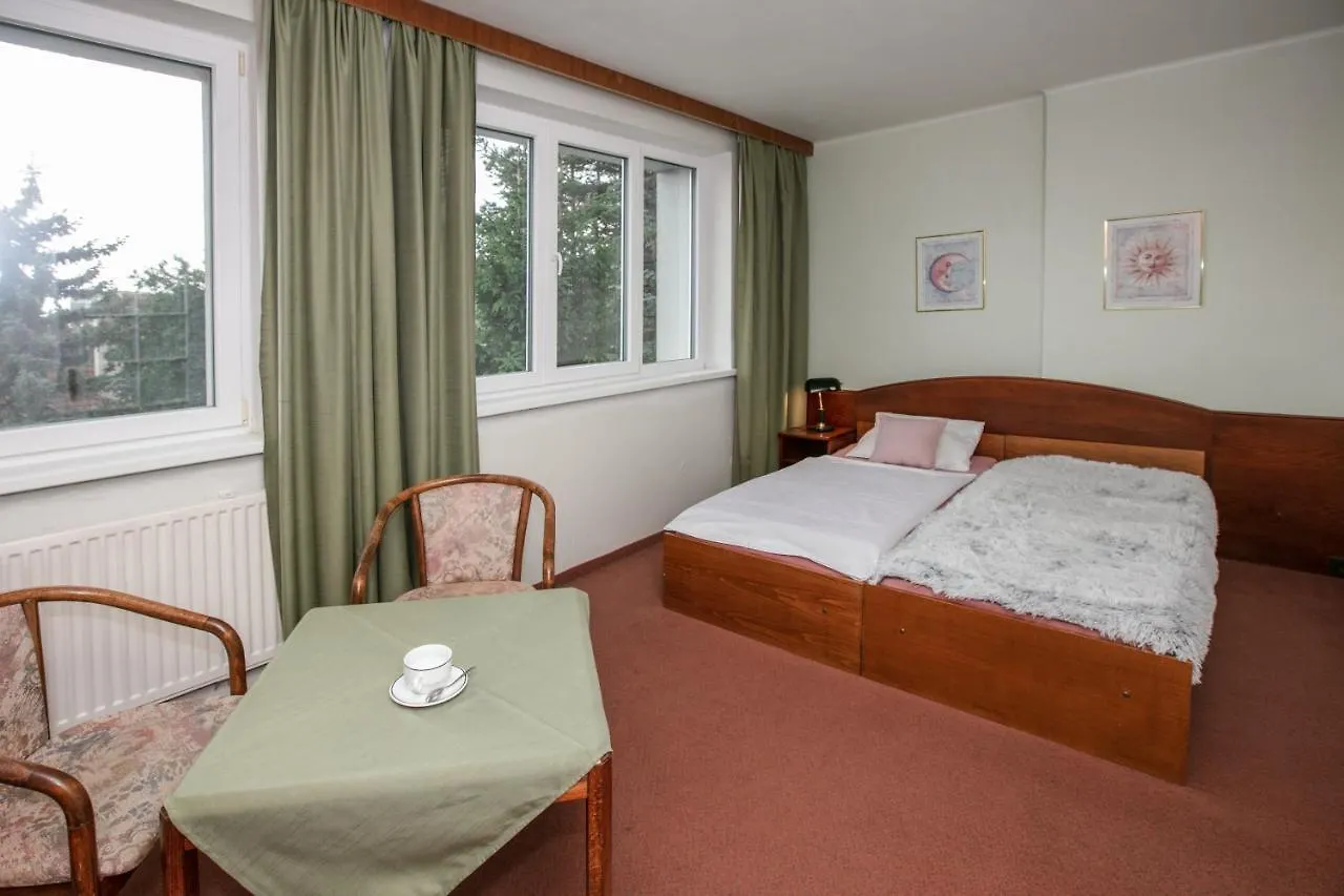 *** Penzion Hotel-Pension KAMÝK Praha Česká republika