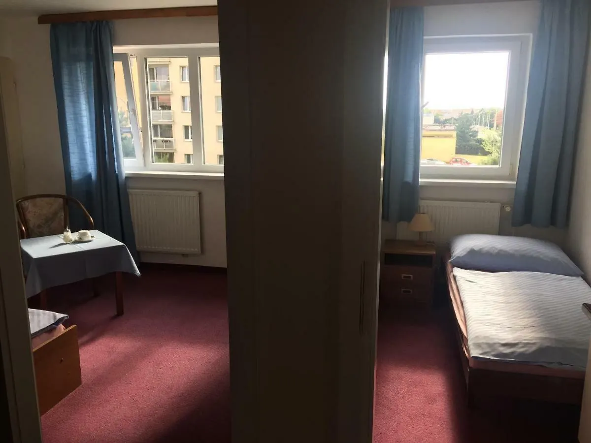 *** Penzion Hotel-Pension KAMÝK Praha Česká republika